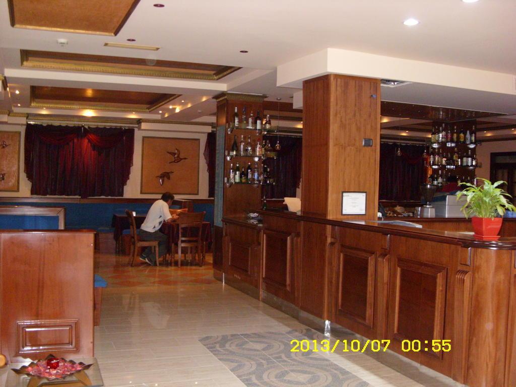 爱丽舍酒店 地拉那 外观 照片